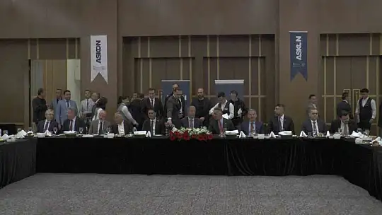 Akar: 'Yapılan gelişmelerin farklı algılanması nereden baksanız tutarsız, nereden baksanız ahmakça'