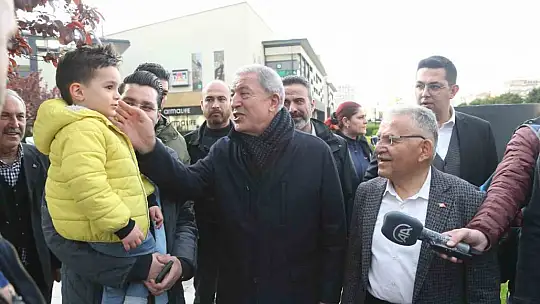Bakan Akar, Bakan Nebati ve Başkan Büyükkılıç'tan AVM ziyareti