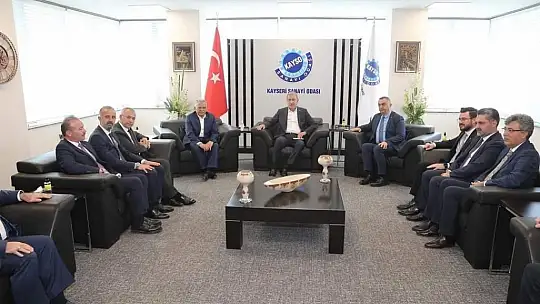 Akar'dan 'yerli ve milli savunma sanayii' vurgusu