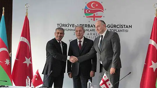 Bakan Akar'dan Yunanistan'a 'radar kilidi' tepkisi