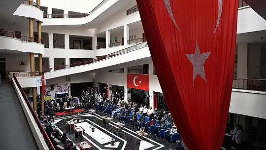 Bakan Akar ile Başkan Büyükkılıç, bayramlaşma programlarına TOGG ile katıldı