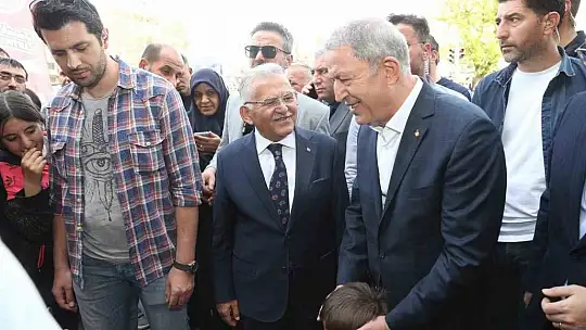 Bakan Akar ve Büyükkılıç Dernekleri ziyaret etti
