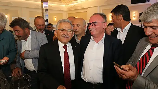 Bakan Akar ve Büyükkılıç muhtarlar toplantısında...