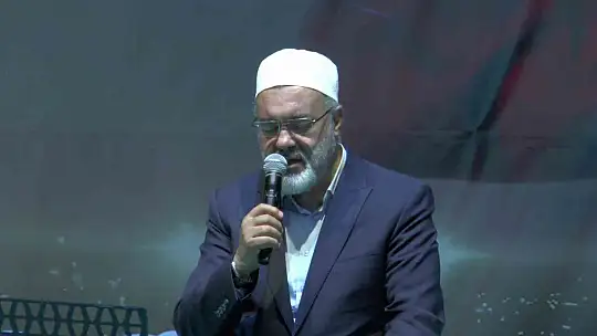 Özhaseki, Cumhuriyet Meydanı'nda konuştu