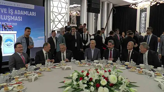 Özhaseki: Kayseri'de Sanayici ve İş Adamları ile buluştu