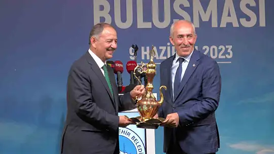 Özhaseki: Kayseri'de Sanayici ve İş Adamları ile buluştu