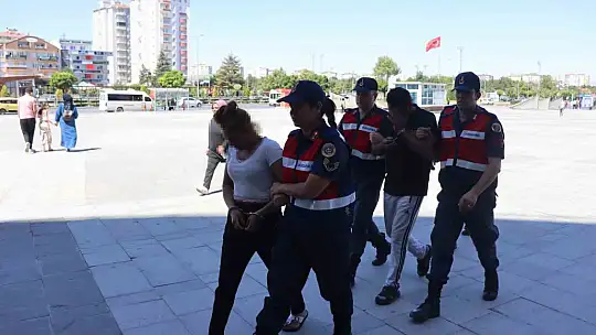 Kayseri'de hırsızlık yapan baba ve kız yakayı ele verdi