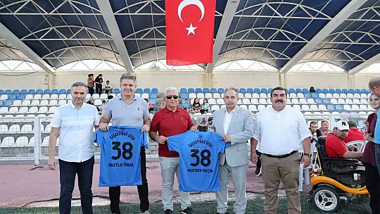 Yaz spor kursları büyük coşkuyla açıldı