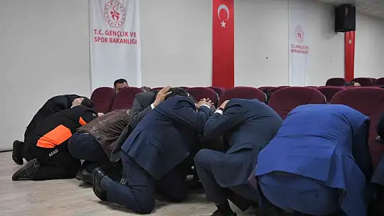 Başkan Büyükkılıç, 'Çök-Kapan-Tutun' tatbikatına katıldı