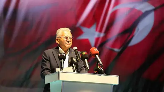 Büyükkılıç: 'FETÖ darbe girişimi Türk milletinin iman dolu göğsünde söndü'