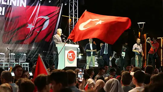 Büyükkılıç: 'FETÖ darbe girişimi Türk milletinin iman dolu göğsünde söndü'