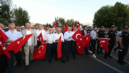 Büyükkılıç: 'FETÖ darbe girişimi Türk milletinin iman dolu göğsünde söndü'