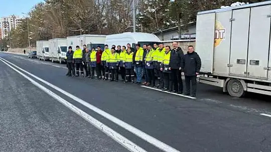 Büyükşehir'den Kahramanmaraş'a 10 araç, 20 personel ile mobil mutfak desteği