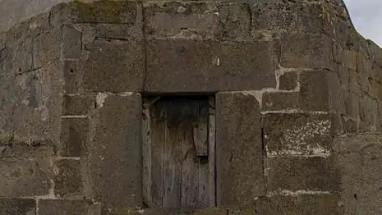 Büyükkılıç: 'Tarihi türbeyi yeniden ayağa kaldırdık'