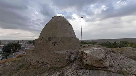 Büyükkılıç: 'Tarihi türbeyi yeniden ayağa kaldırdık'