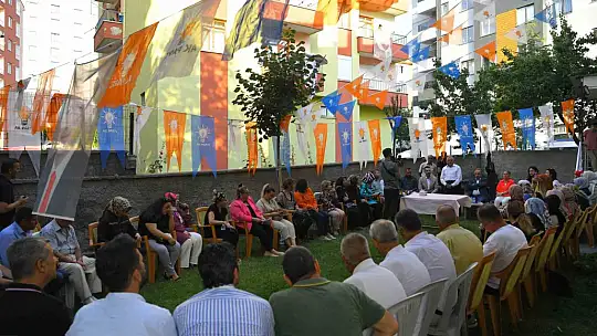 Büyükkılıç, AK Parti Talas İlçe Başkanlığı'nı ziyaret etti