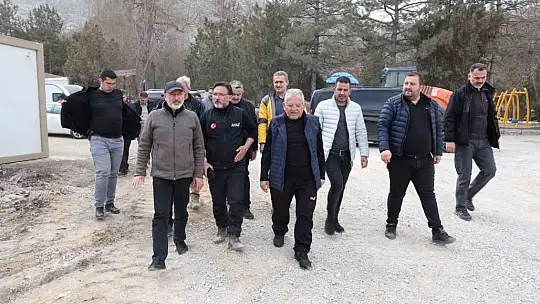 Büyükşehir, 16 ilçe belediyesi ile Kahramanmaraş'ta yaraları sarıyor