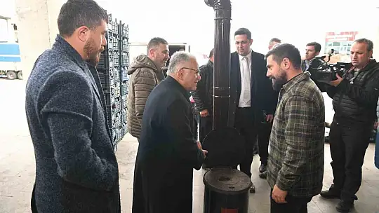 2 yardım tırı Adıyaman'a uğurlandı