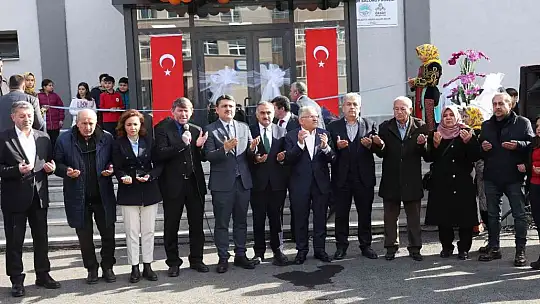 Başkan Büyükkılıç, 3,5 milyon TL'lik eğitim ve spor yatırımının açılışını yaptı