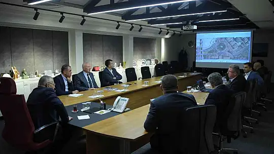 Büyükşehir'de ulaşım sunumu yapıldı