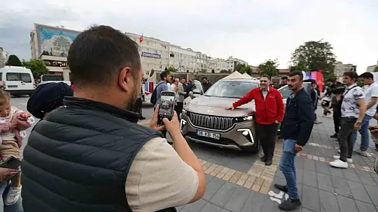 Büyükkılıç,  Gençlerin Coşkusuna Ortak Oldu