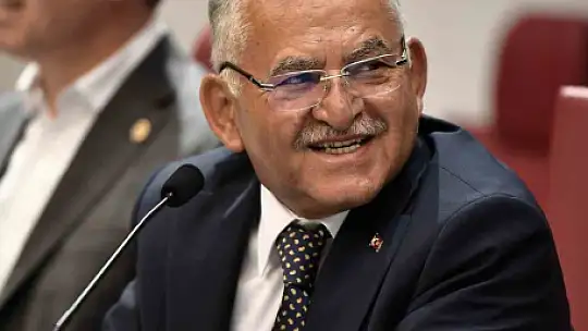 Büyükkılıç, bayramda görev yapan personellerle bayramlaştı