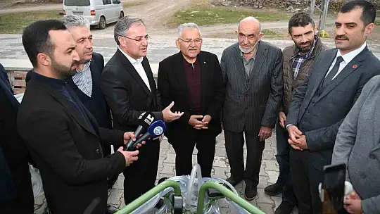 Büyükkılıç, Büyükşehir'in desteklediği Süt Sağma Makinesi Dağıtım Töreni'ne katıldı