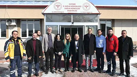 Büyükkılıç depremzedeleri ziyaret etti