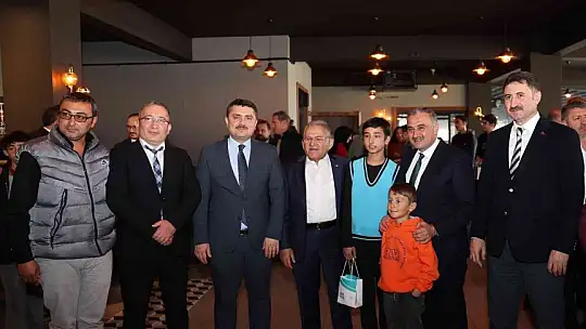 Başkan Büyükkılıç, Develi'de başarılı öğrencileri ödüllendirdi