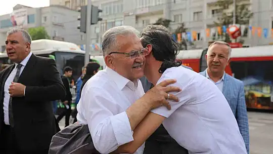 Büyükkılıç, 'Biz bu ülkenin sevdalısıyız'