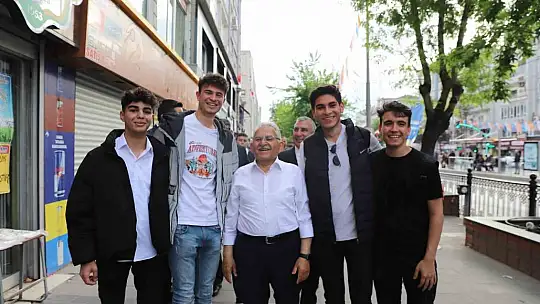 Büyükkılıç, 'Biz bu ülkenin sevdalısıyız'