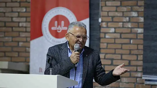 Büyükkılıç hafız öğrencilerle iftar sofrasında buluştu