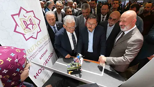 Başkan Büyükkılıç İmam Hatip Okulları Yıl Sonu Etkinliklerine katıldı