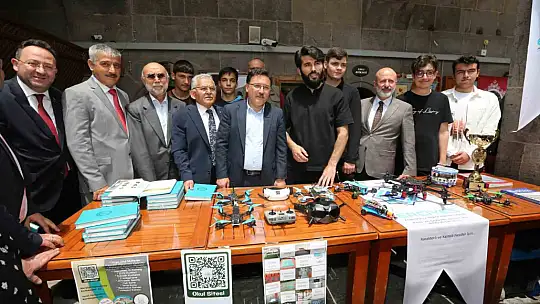 Başkan Büyükkılıç İmam Hatip Okulları Yıl Sonu Etkinliklerine katıldı