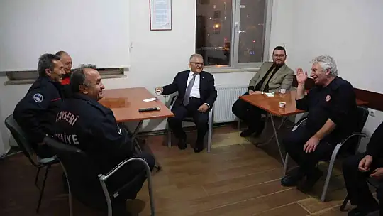 Büyükkılıç, kahraman itfaiyecilerle buluştu
