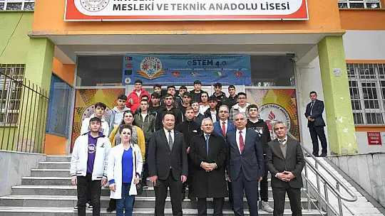 Başkan Büyükkılıç, Kariyer Günleri'ne devam ediyor