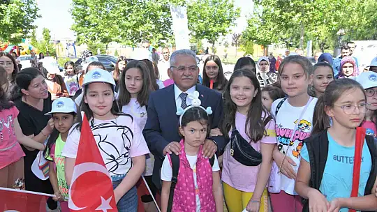 Büyükkılıç, KAYMEK Yaz Okulu Açılış Programı'na katıldı