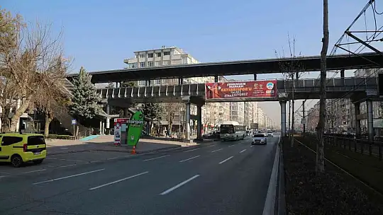 Büyükkılıç, kenti sarı kırmızı ile donattı