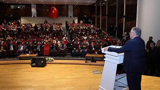 Başkan Büyükkılıç, Kuran-I Kerim'i Güzel Okuma Yarışması'nda gençlerle buluştu