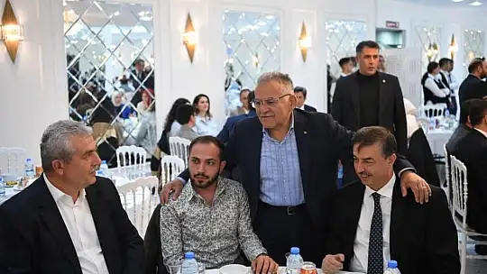 Başkan Büyükkılıç, meclis üyeleri ile iftarda buluştu