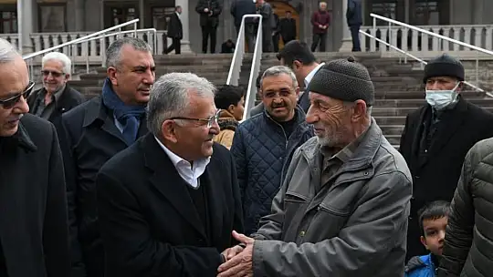 Büyükkılıç, vatandaşların taleplerini dinledi