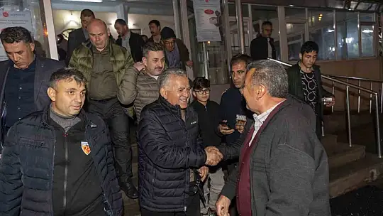 Büyükkılıç, vatandaşla buluşmaya devam ediyor