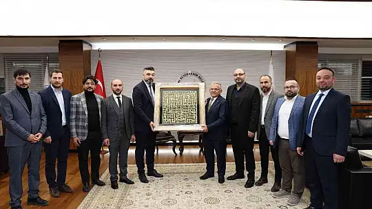 Başkan Büyükkılıç, STK temsilcileri ve muhtarları makamında kabul etti