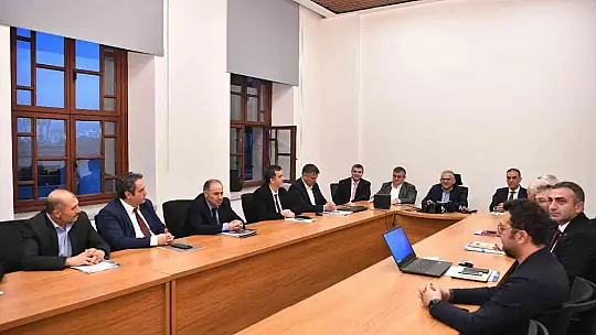 Büyükşehir'de 9 saatlik yatırım toplantısı