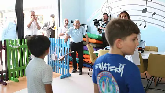 Büyükkılıç, miniklerin sevincine ortak oldu