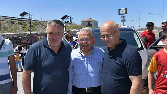 Başkan Memduh Büyükkılıç'tan Erciyes esnafına ziyaret