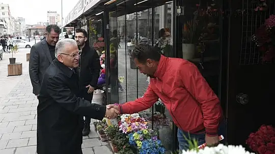 Büyükkılıç esnafla bir araya geldi