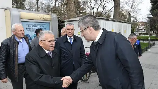 Büyükkılıç esnafla bir araya geldi