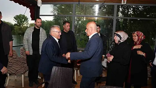 Büyükkılıç deprem bölgesini ziyaret etti