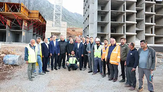 Büyükkılıç deprem bölgesini ziyaret etti